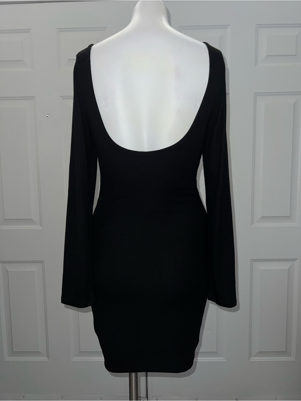 Black Square-Neck Long-Sleeve Mini Dress - Picture 4 of 6